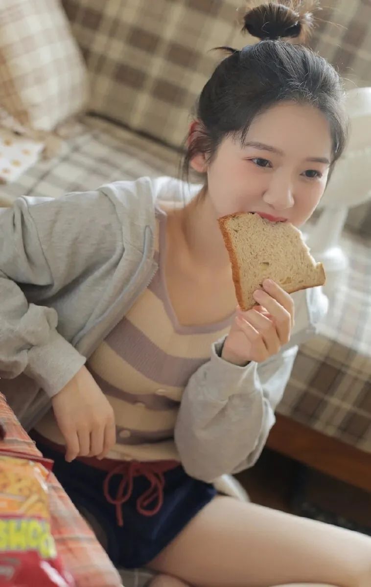 童颜小姐姐 可爱卖萌生活照