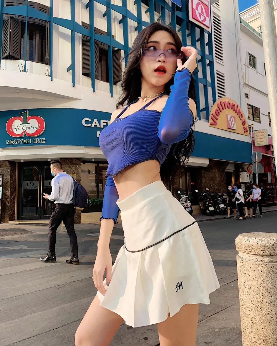 台球技术高超美女