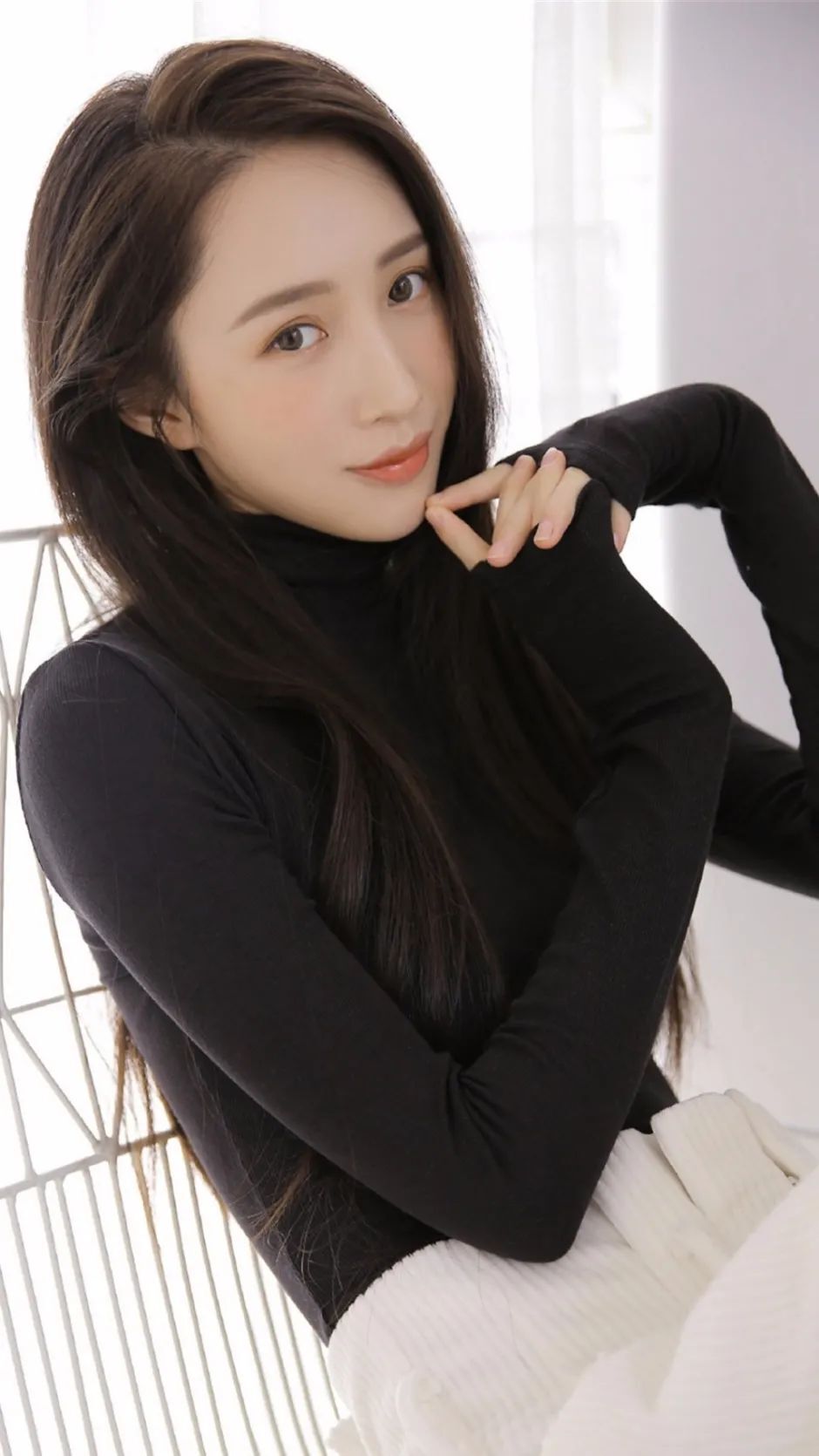长发养眼美女 苗条好身材