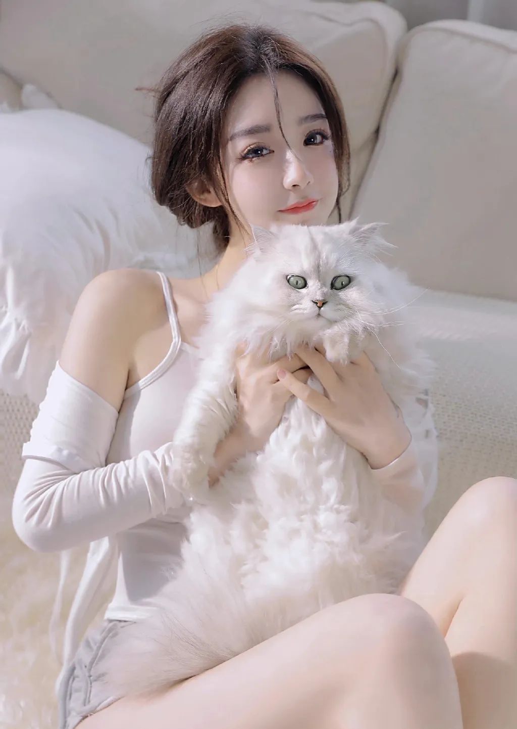 ?????写真｜甜美宅女玉足诱惑づ