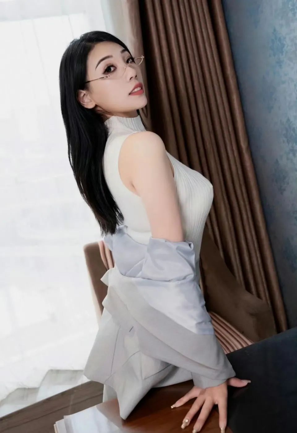 微胖单身女老板