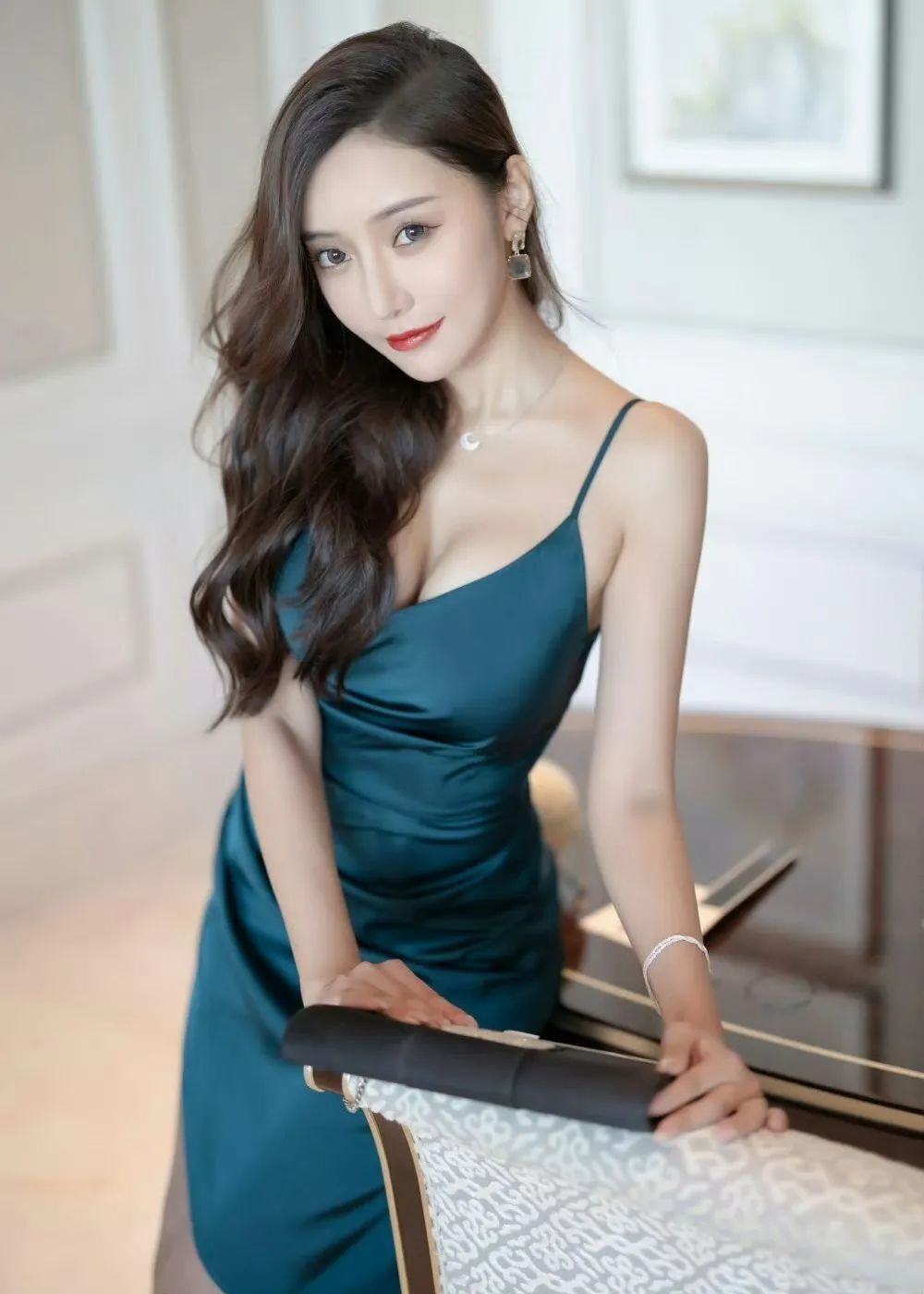 粉色渔唇