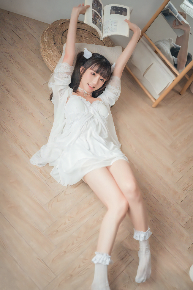 ?????写真｜玉足轻露，宅女风情万种づ