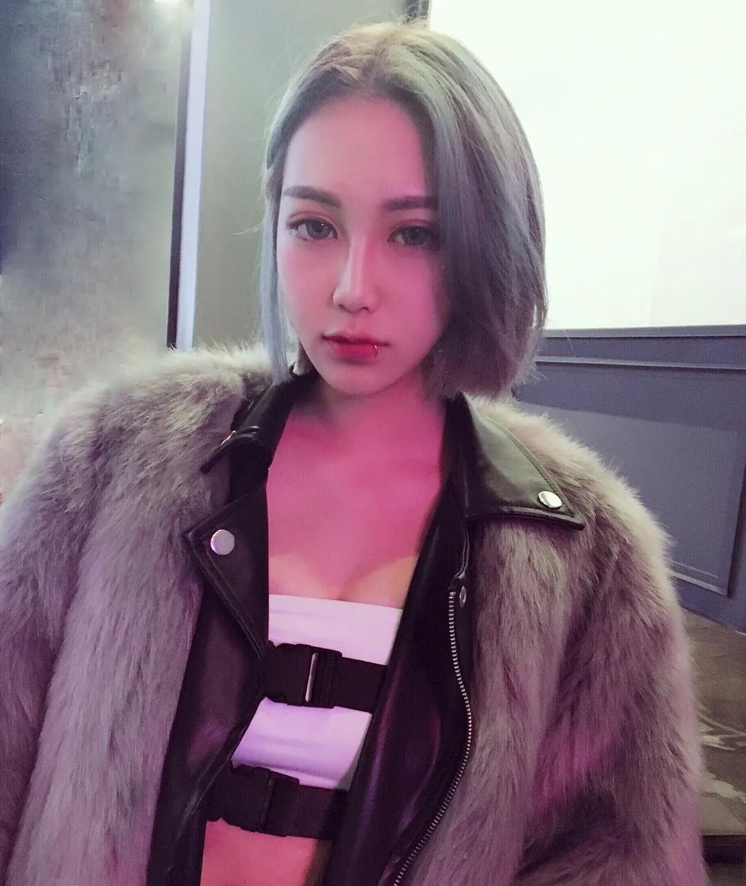 港妹，都这么豪放的吗？！