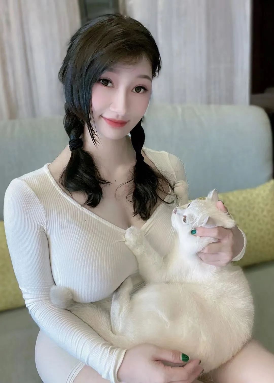车灯渗水了