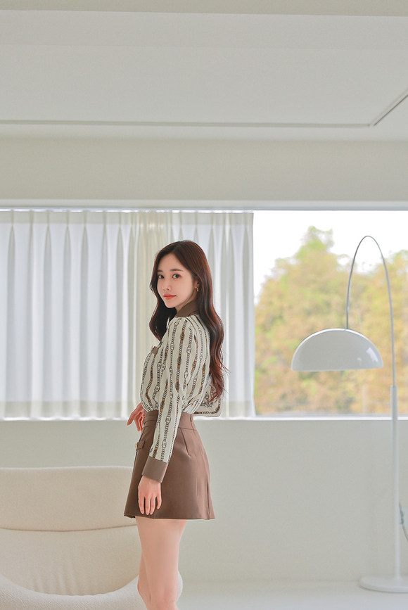 240302_RO更新(伯爵古树咖啡竖条纹白领衣裙)
