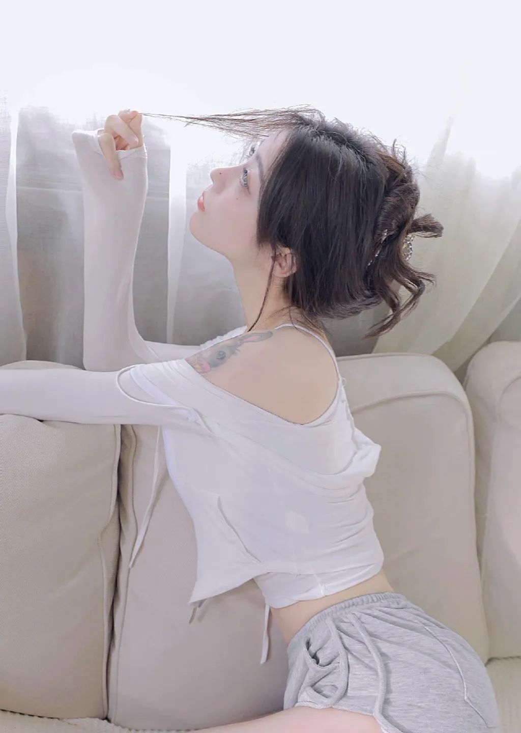 𝐒𝐡𝐚𝐫𝐞写真｜甜美宅女玉足诱惑づ