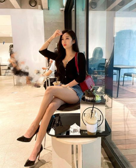 顶级韩女！好凶！腿是真的长！这么大的事，根本藏不住！
