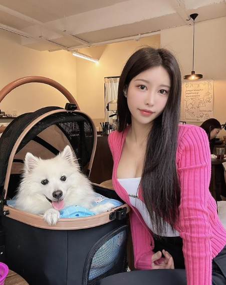 兄弟们，韩国顶级网红美女，真的好凶，这个你们真不是对手！