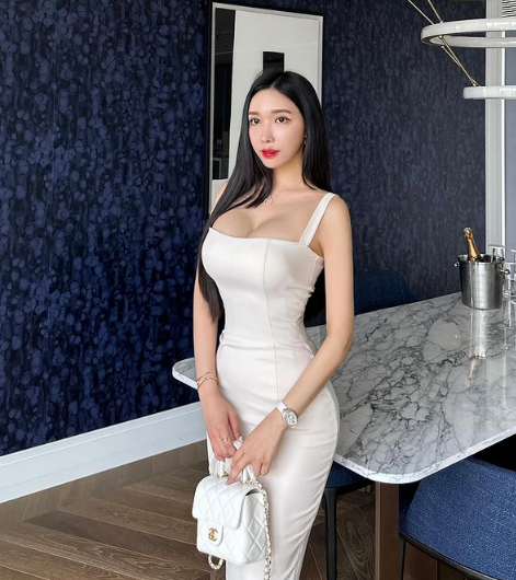 极品韩妹！黑丝大长腿！天赋直接拉满，这么大的事应该早点说！