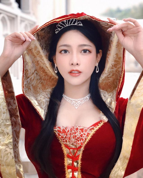 兄弟们，台湾顶级网红美女，真的好凶，你们肯定打不过！