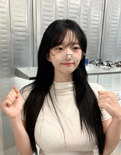 兄弟们，韩国顶级网红美女，既可爱又性感，姐姐鲨我！