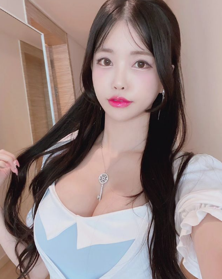 兄弟们，韩国顶级网红美女，天赋满满，真的好凶，你们肯定打不过！