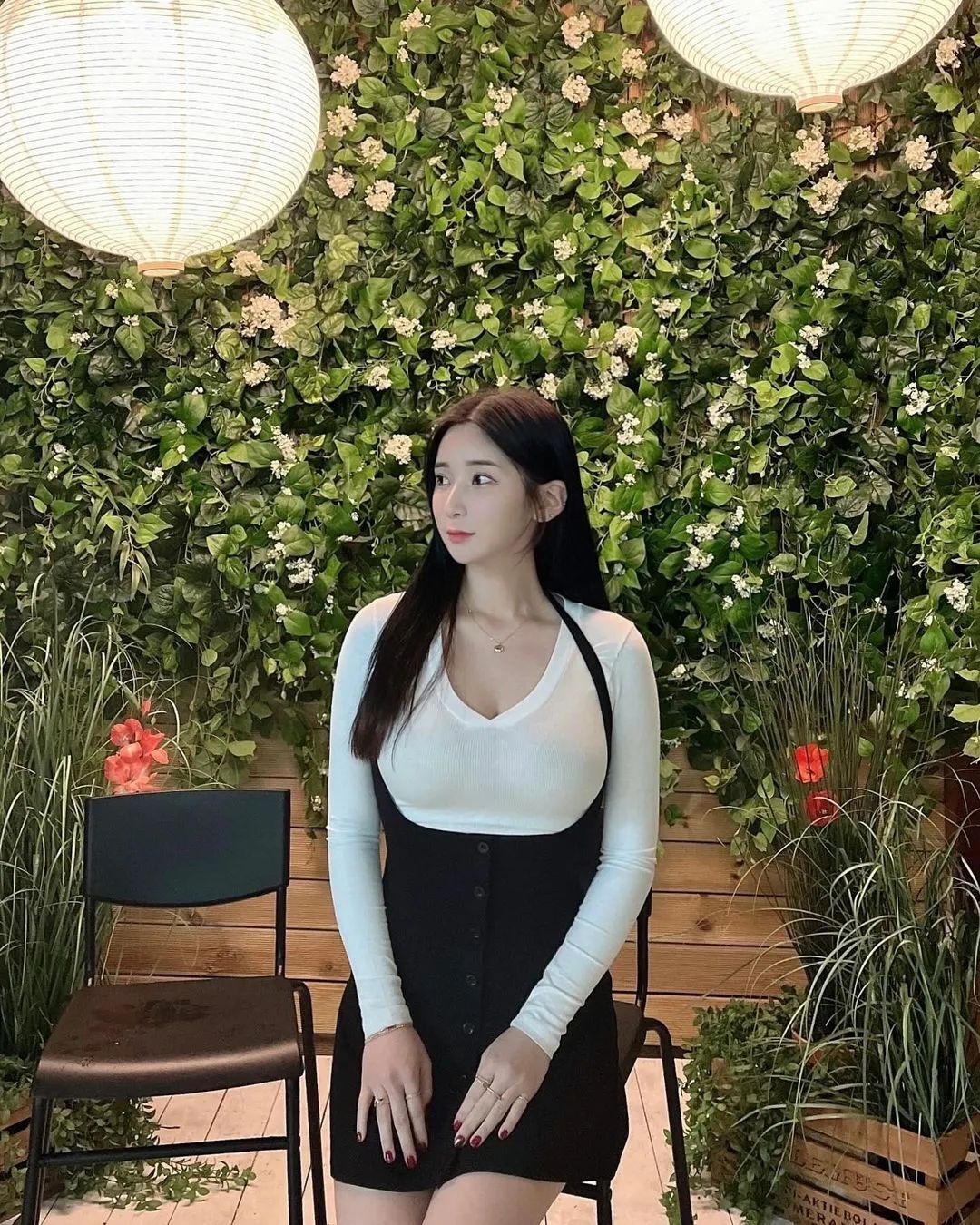 顶级！真的顶级！凹凸有致，太离谱！真的好凶，完全顶不住！