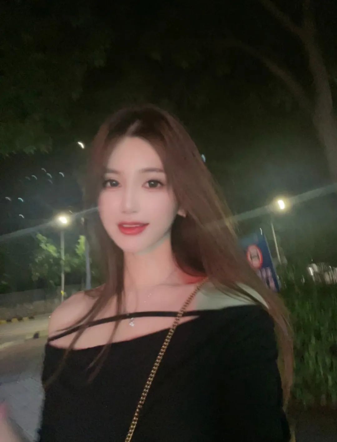 肤白貌美大长腿，WAL神秘应援小姐姐了解下