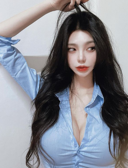 兄弟们，非常有实力的韩国网红美女，真的好凶，你们真的打不过！