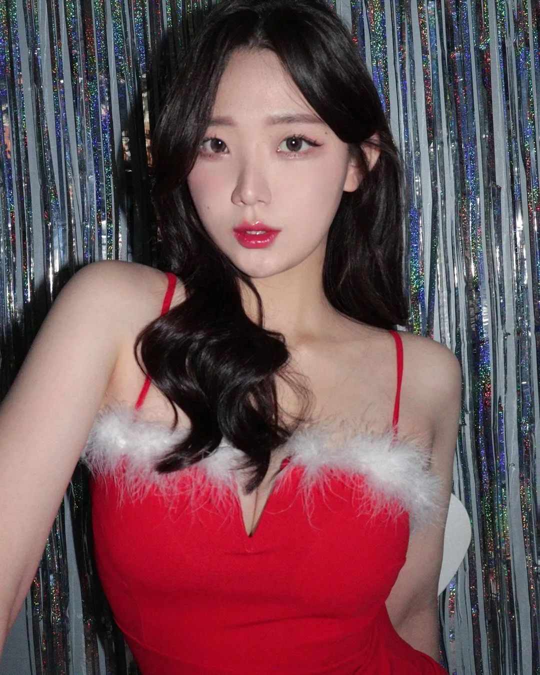 顶级！真的顶级！完美腰臀比！这身材！真的太辣了，完全顶不住！
