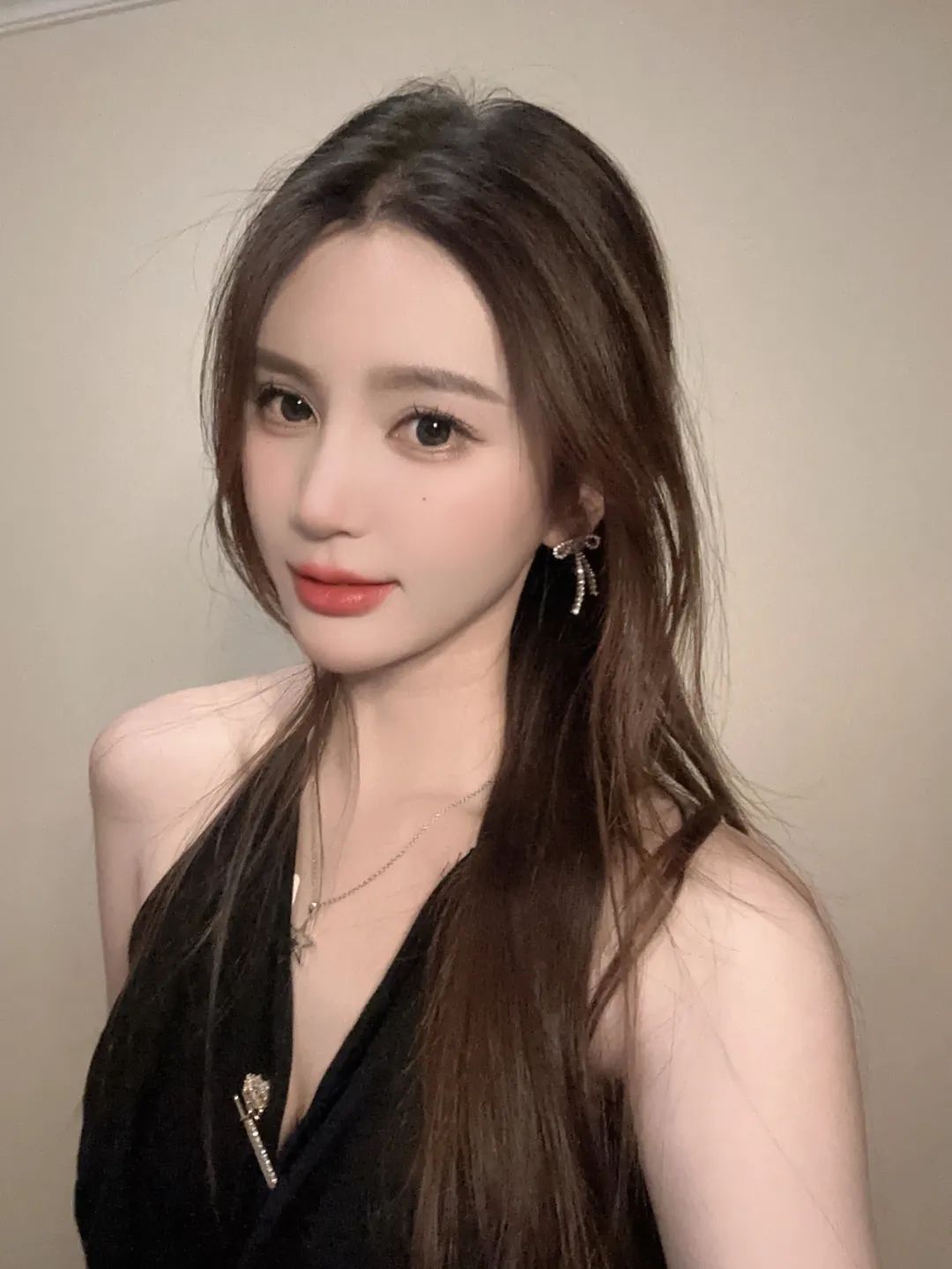 肤白貌美大长腿，WAL神秘应援小姐姐了解下