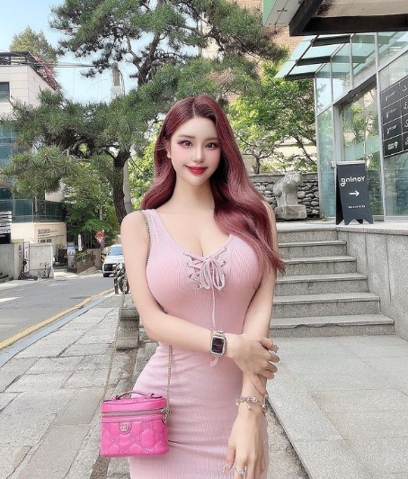兄弟们，韩国顶级网红美女，真的好凶，这么大的事，根本藏不住！