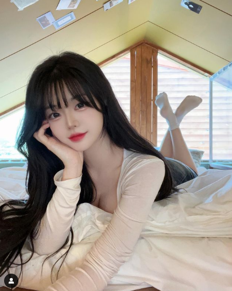 兄弟们，韩国顶级网红美女，又纯又御，这可爱劲真的顶不住！