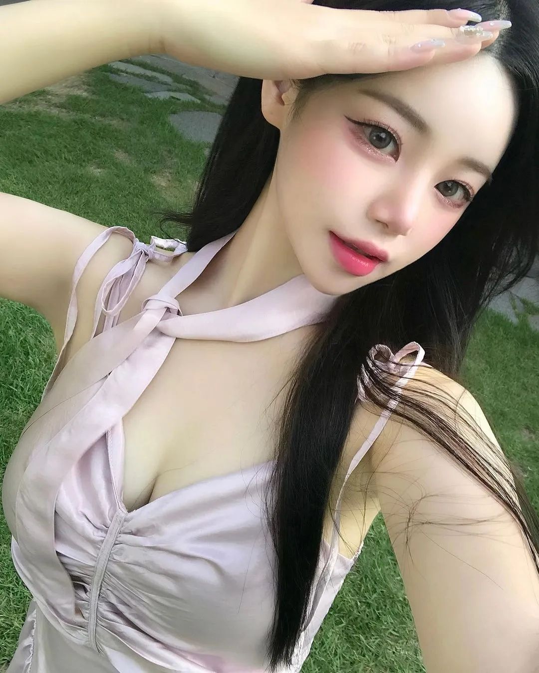 兄弟们，韩国顶级网红美女，清纯可爱，深藏不露，真的顶不住啊！