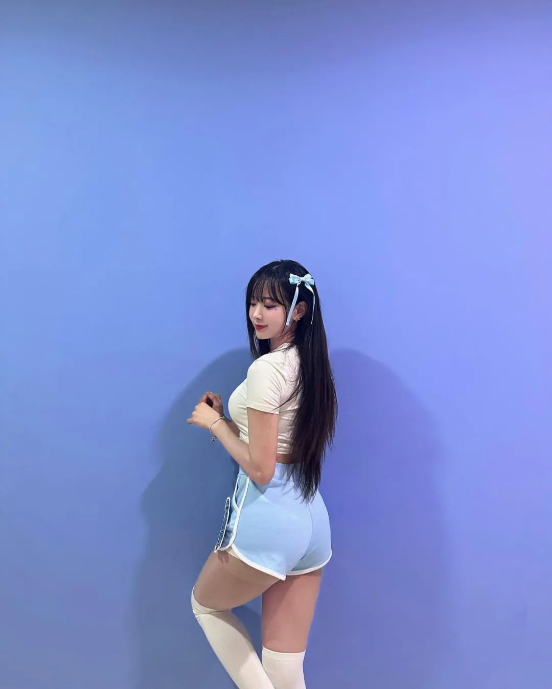 韩国顶级辣妹！这身材，技术犯规