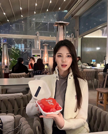 兄弟们，韩国顶级网红美女，颜值秒杀內娱女星，真的太绝了，姐姐鲨我！