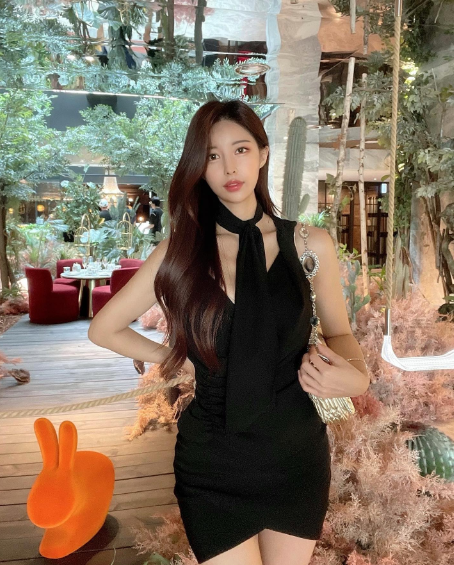 兄弟们，韩国顶级网红美女，真的好凶，这个你们真不是对手！