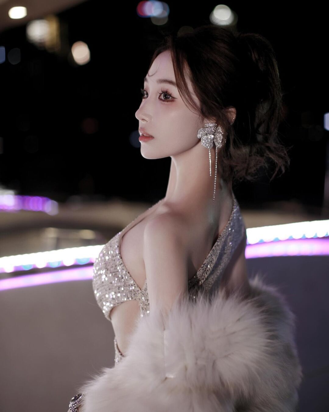 满屏黑丝长腿！湖人女球迷，太顶了