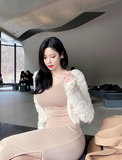 兄弟们，非常有实力的韩国网红美女，真的好凶，你们真的打不过！