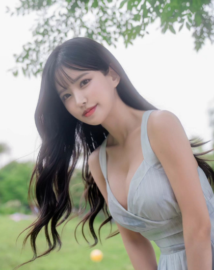 兄弟们，韩国顶级网红美女，天赋满满，真的好凶，你们肯定打不过！