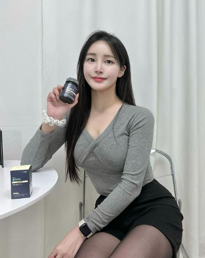 兄弟们，韩国顶级网红美女，韵味十足，姐姐鲨我！