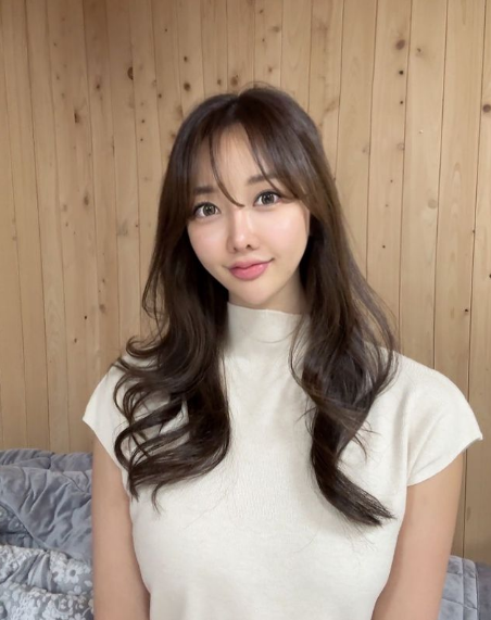 兄弟们，韩国顶级网红美女，太御了，真的好凶，你们肯定打不过！