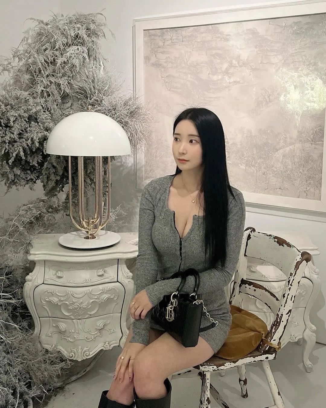 顶级！真的顶级！凹凸有致，太离谱！真的好凶，完全顶不住！
