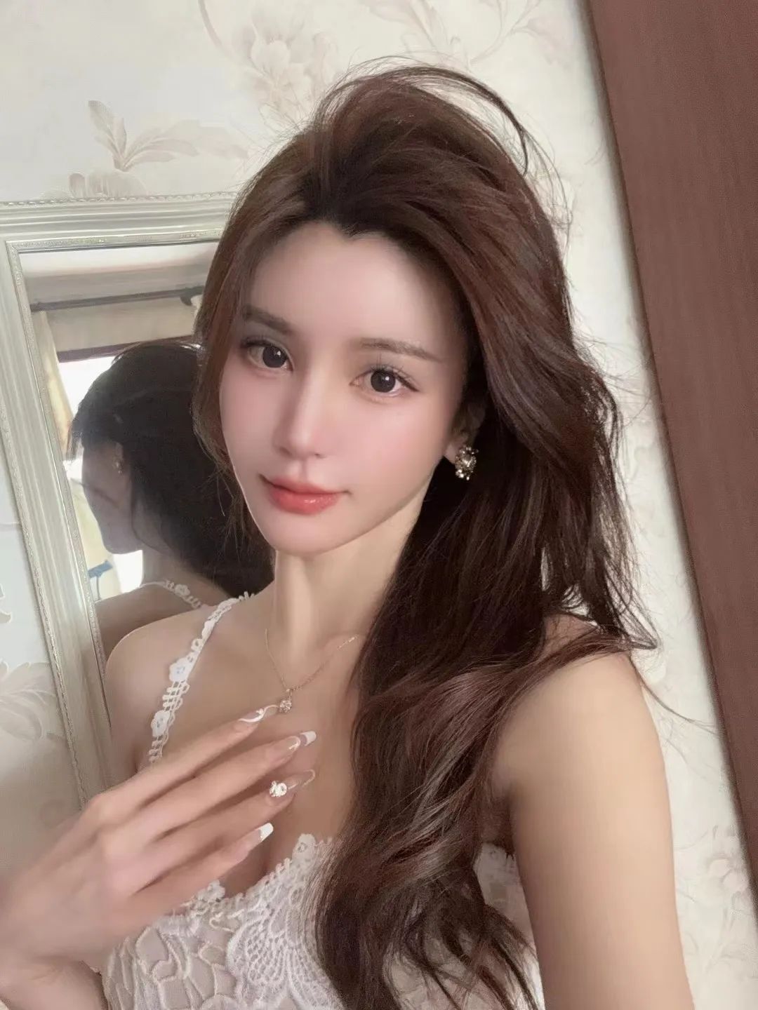 肤白貌美大长腿，WAL神秘应援小姐姐了解下