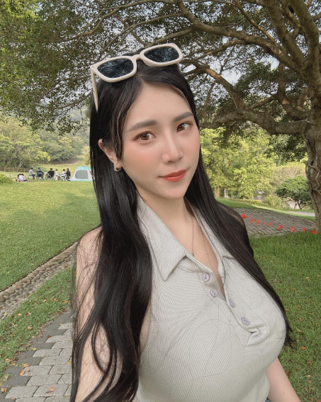 兄弟们，极品台妹！真的好凶，信我，你们肯定打不过！
