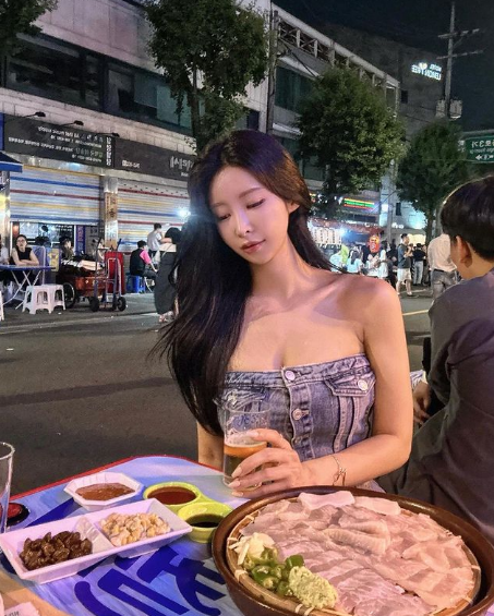 兄弟们，韩国顶级网红美女，真的好凶，这个你们真不是对手！