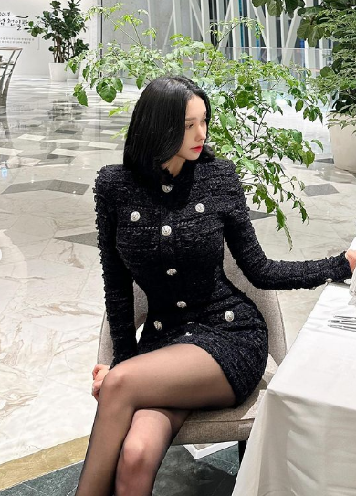 极品韩妹！黑丝大长腿！天赋直接拉满，这么大的事应该早点说！