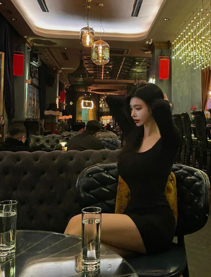 兄弟们，非常有实力的韩国网红美女，真的好凶，你们真的打不过！