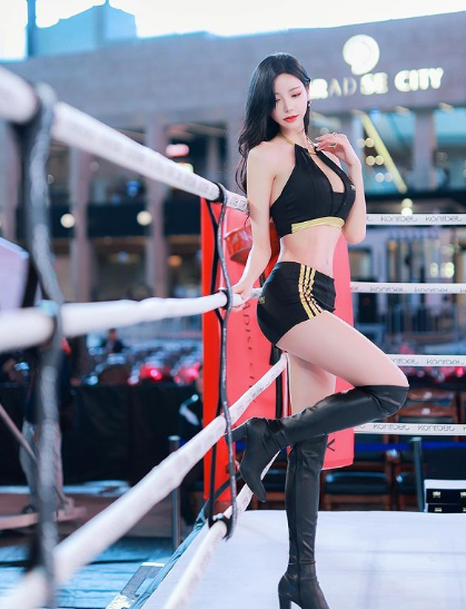 兄弟们，非常有实力的韩国网红美女，真的好凶，你们真的打不过！