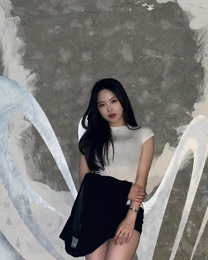 兄弟们，韩国顶级网红美女，颜值秒杀內娱女明星，姐姐鲨我！