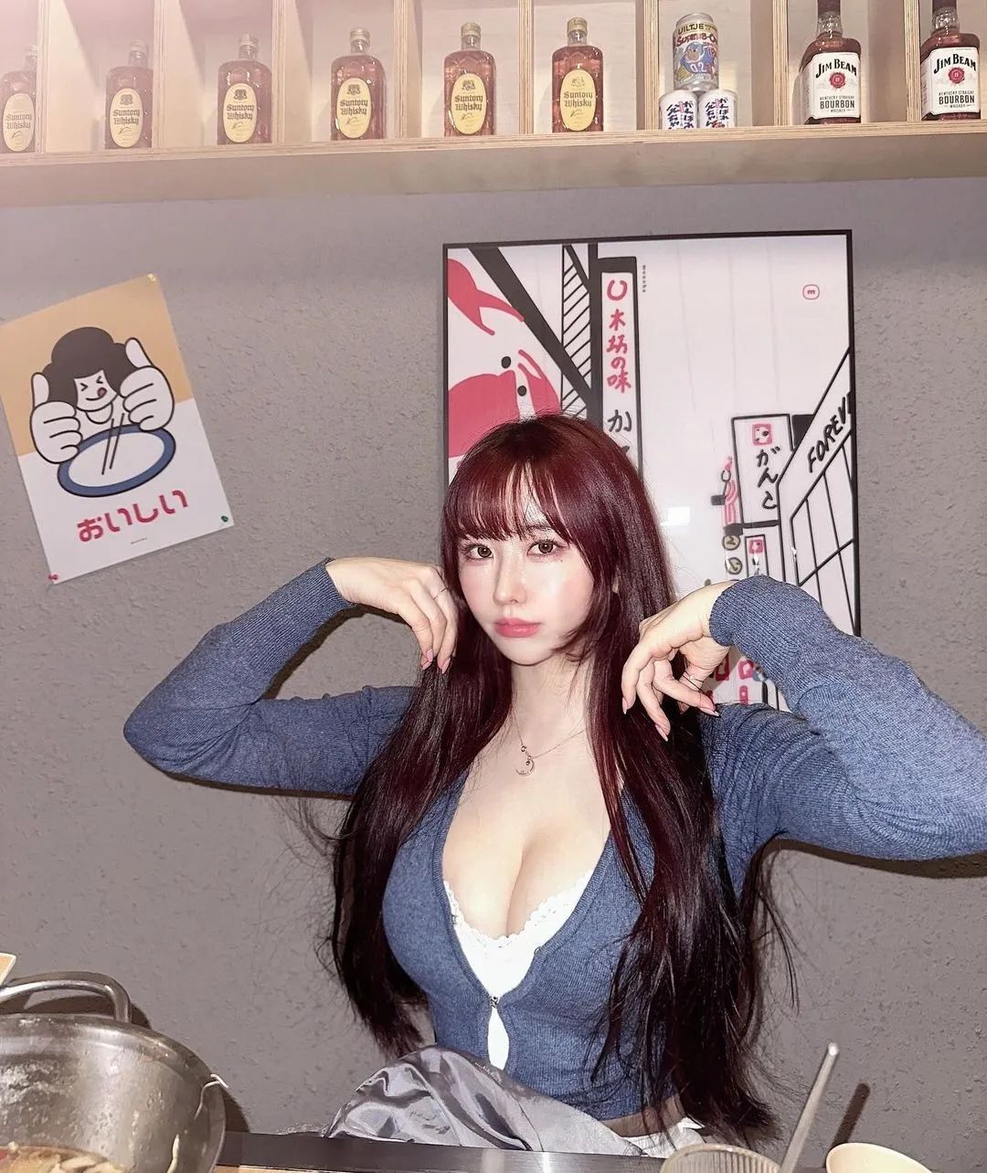 韩妹！身材顶级！完美曲线，凹凸有致，真的好凶，完全顶不住！