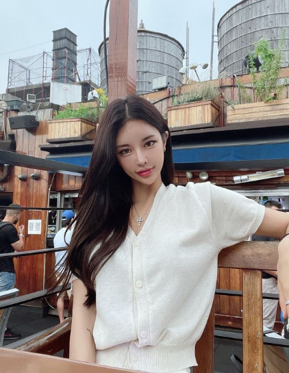 兄弟们，韩国顶级网红美女，真的好凶，信我，你们肯定打不过！