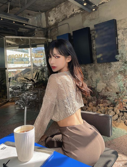 兄弟们，非常有实力的韩国网红美女，真的好凶，你们真的打不过！