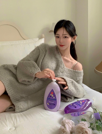 兄弟们，韩国顶级网红美女，真的好凶，长腿黑丝，你们肯定打不过！