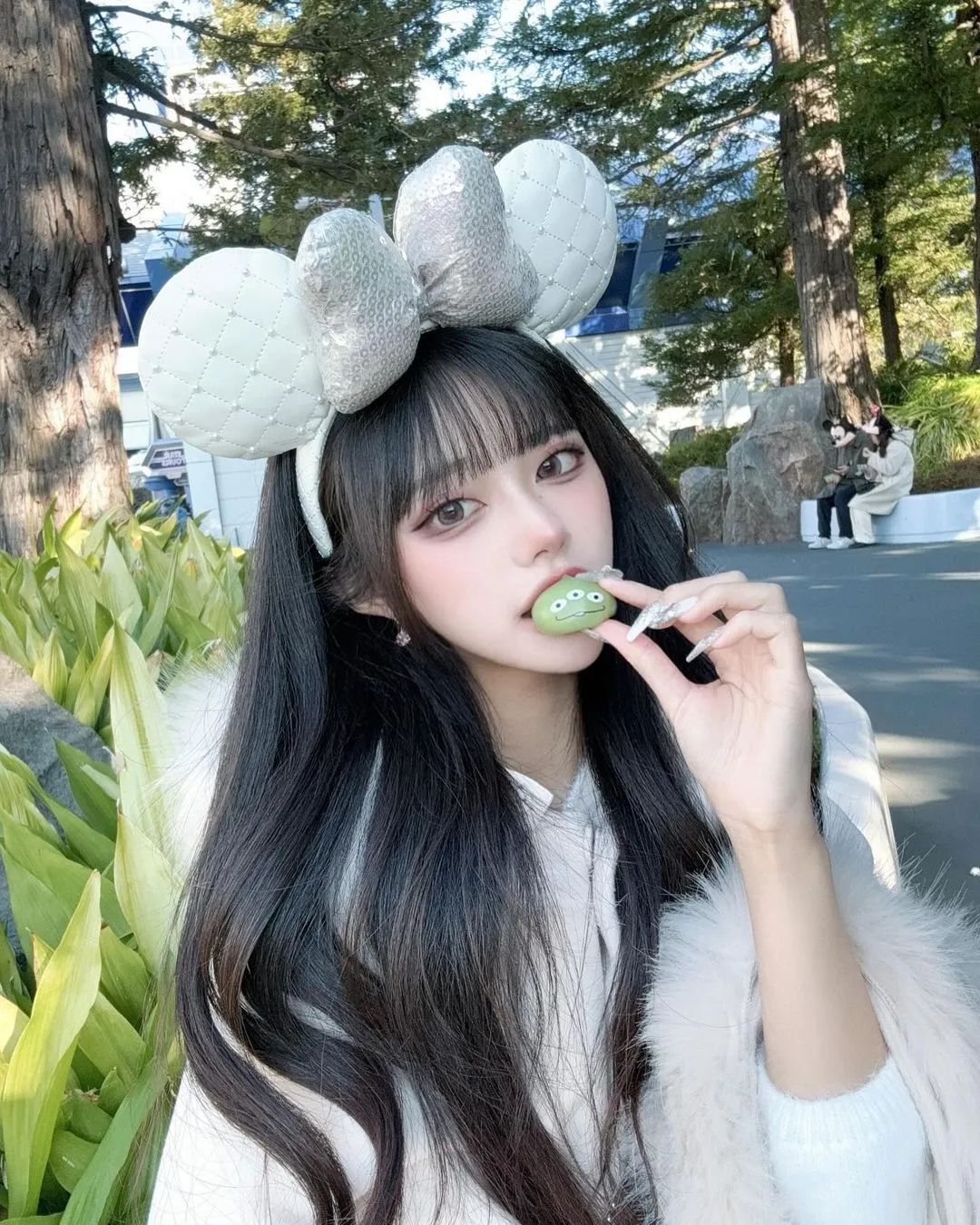兄弟们，韩国顶级网红美女，清纯可爱，很想保护她，完全顶不住！