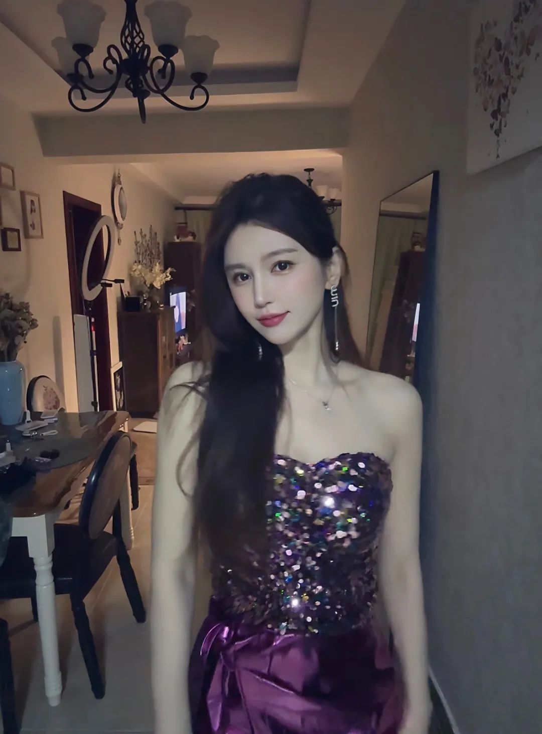 肤白貌美大长腿，WAL神秘应援小姐姐了解下
