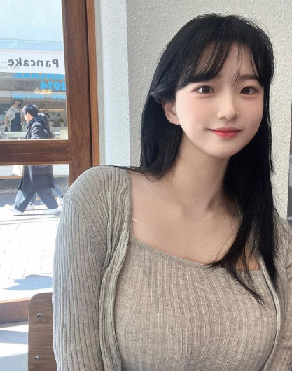 兄弟们，韩国顶级网红美女，既可爱又性感，姐姐鲨我！