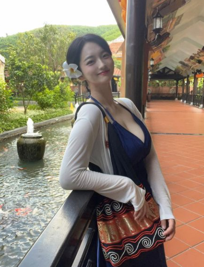 兄弟们，韩国顶级网红美女，既可爱又性感，姐姐鲨我！