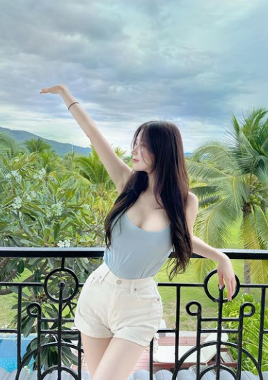 兄弟们，韩国顶级网红美女，气势胸胸，你们真的打不过！